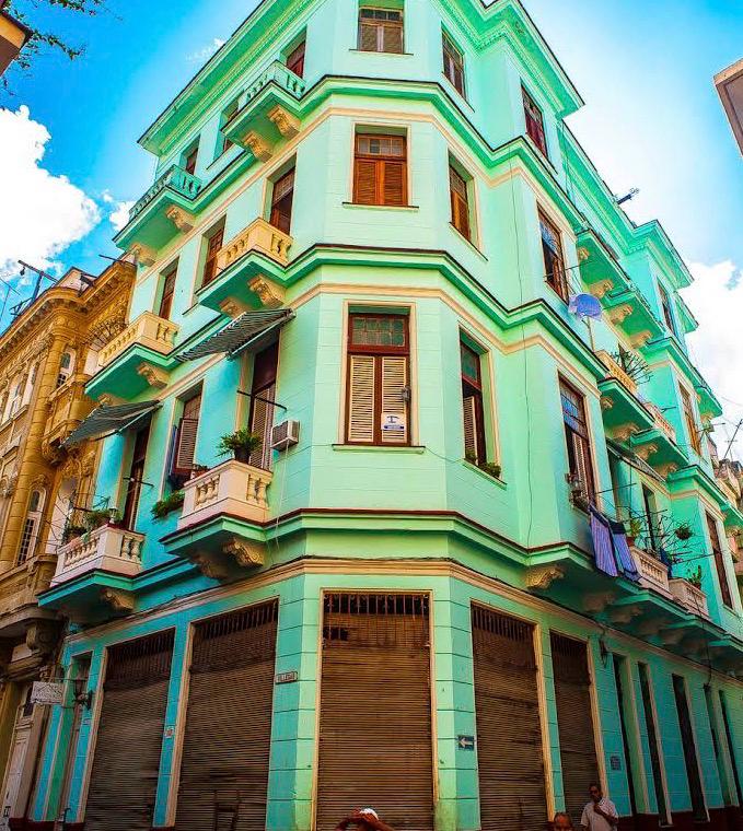 Fachada Hostal Balcones Villegas, Habana Vieja